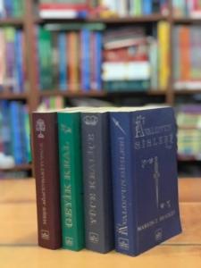 Avalon'un Sisleri 4 Cilt Takım